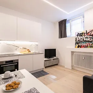 Luxury - A Due Passi Dal Centro Di Appartamento