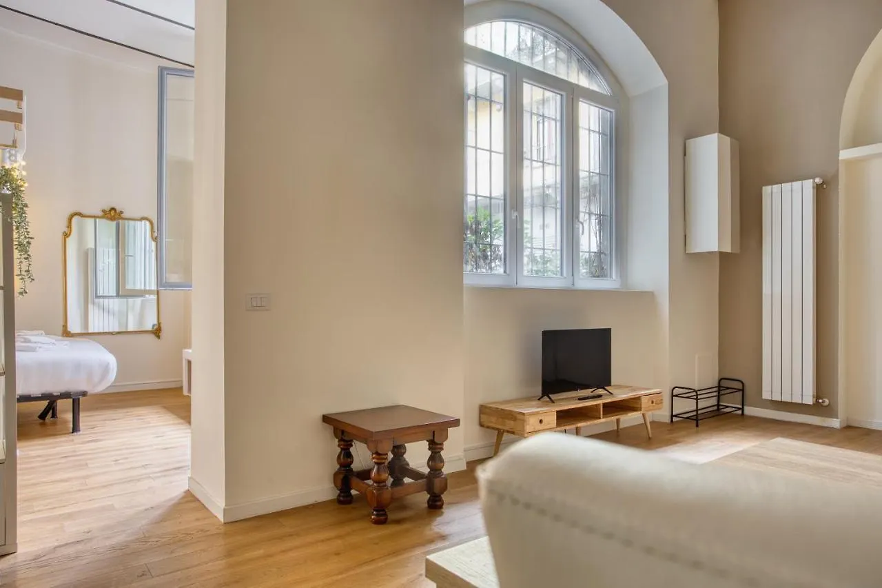 Urban & Stylish Loft - Via Farini Apartment Milan Italy